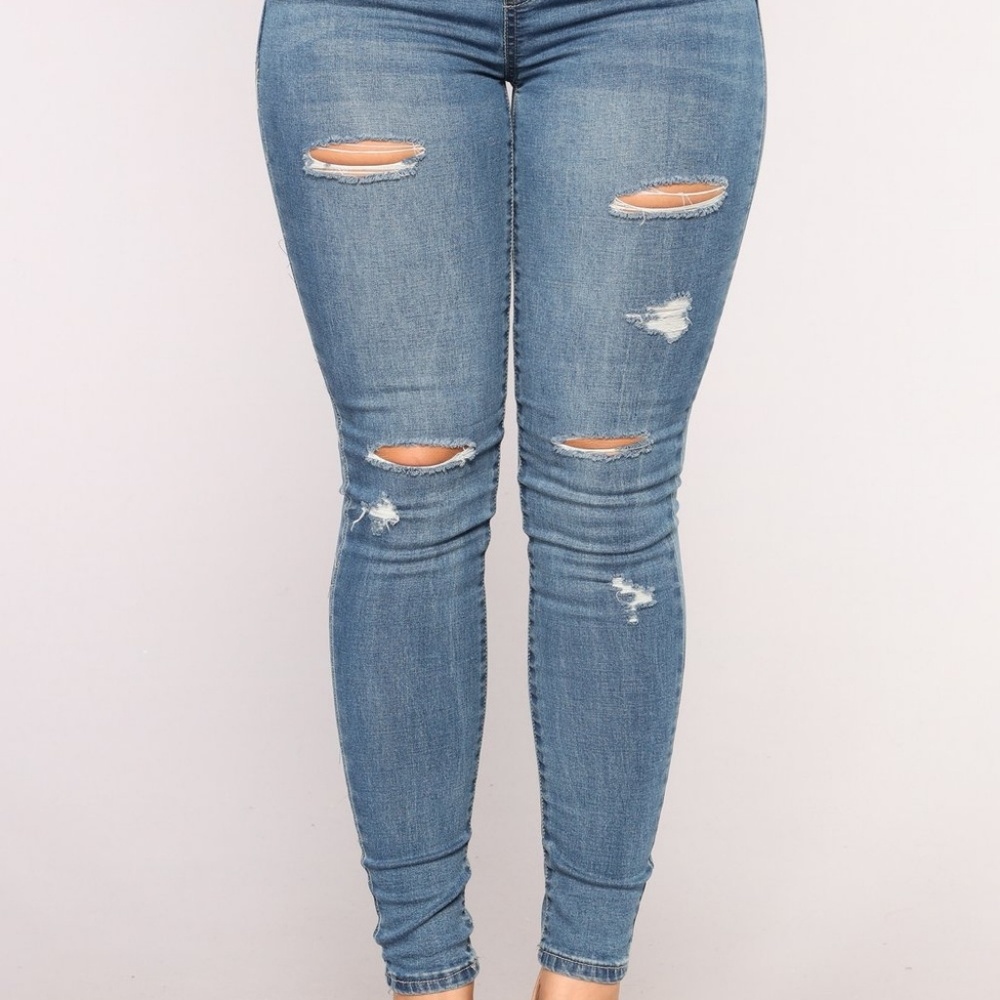 Fashion Nova blue denim distressed jogger jeans - Picture 4 of 7